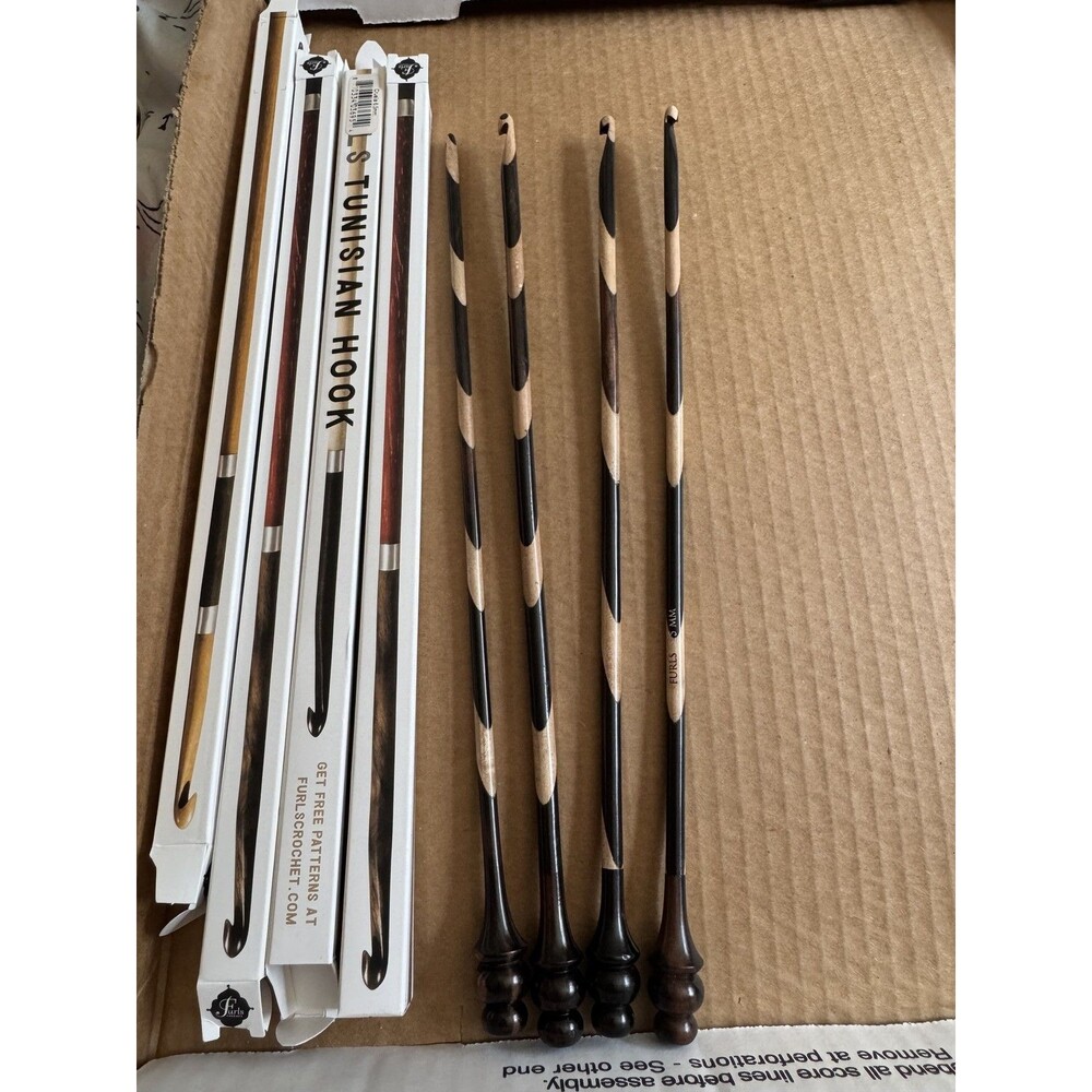 Set of 4 Furls Tunisian Crochet Hooks, Cruella, Sizes H - K